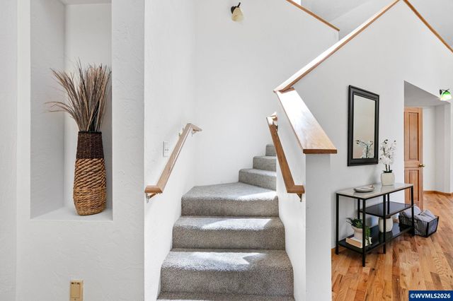 7210 NW Grandview Dr, Corvallis, OR 97034