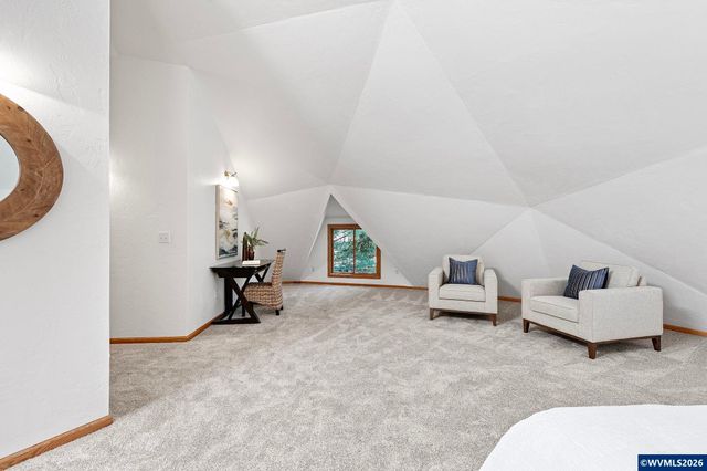 7210 NW Grandview Dr, Corvallis, OR 97034