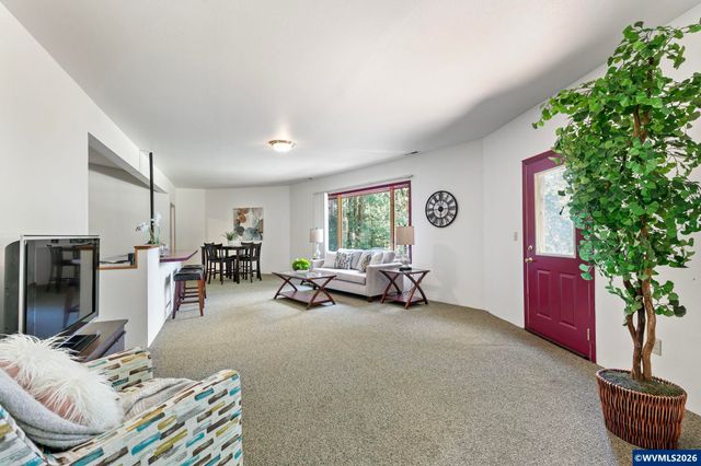 7210 NW Grandview Dr, Corvallis, OR 97034