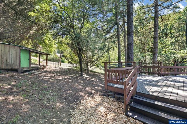 7210 NW Grandview Dr, Corvallis, OR 97034