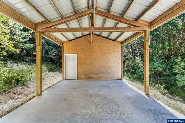 7210 NW Grandview Dr, Corvallis, OR 97034