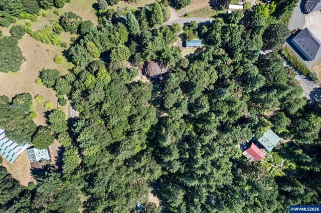 7210 NW Grandview Dr, Corvallis, OR 97034