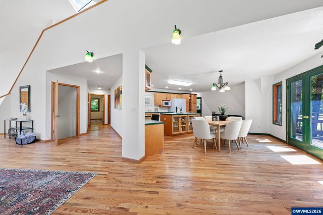 7210 NW Grandview Dr, Corvallis, OR 97034