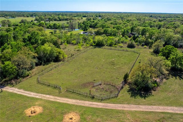 8137 CR 201, Somerville, TX 77879