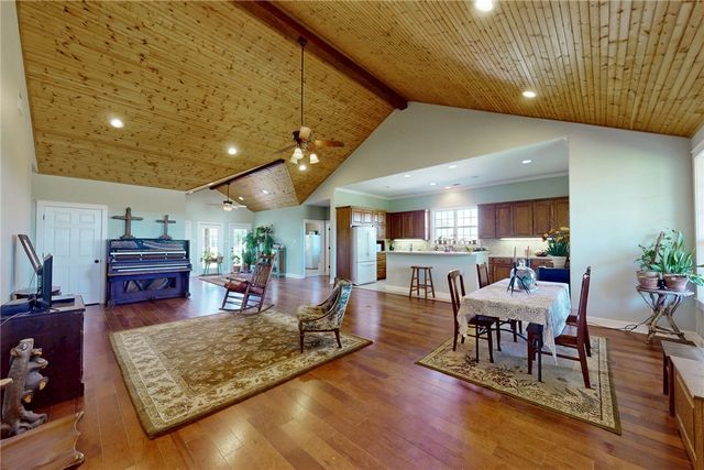 8137 CR 201, Somerville, TX 77879