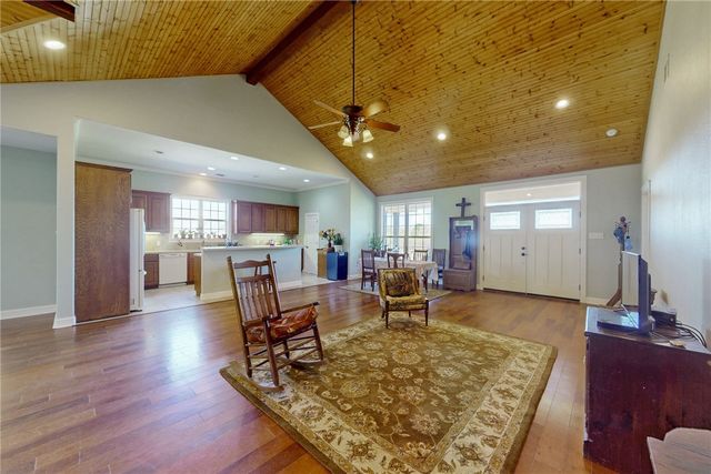 8137 CR 201, Somerville, TX 77879