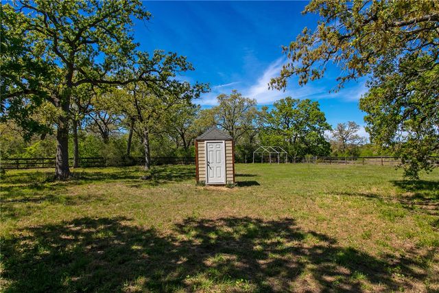 8137 CR 201, Somerville, TX 77879