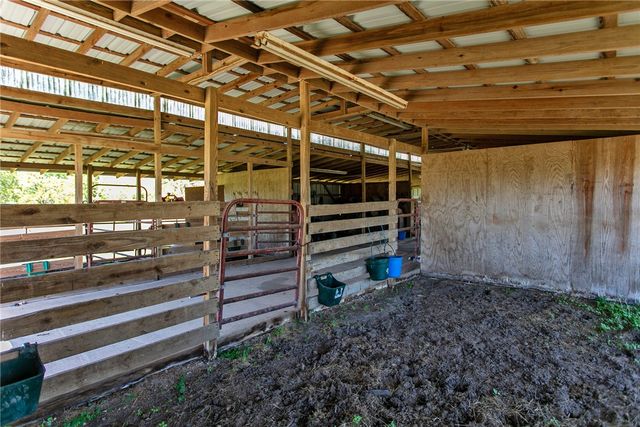 8137 CR 201, Somerville, TX 77879