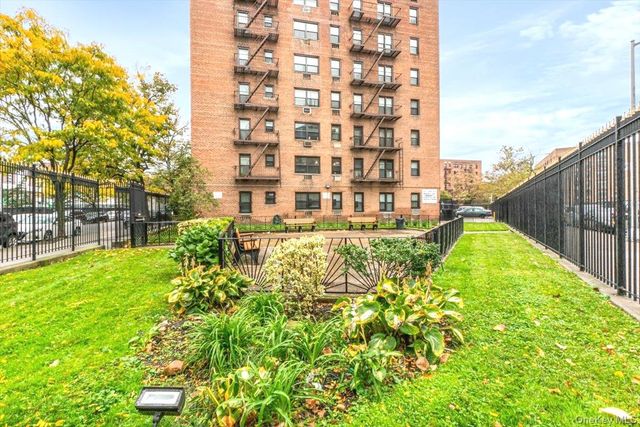 99-35 59th Avenue 4k, Corona, NY 11368