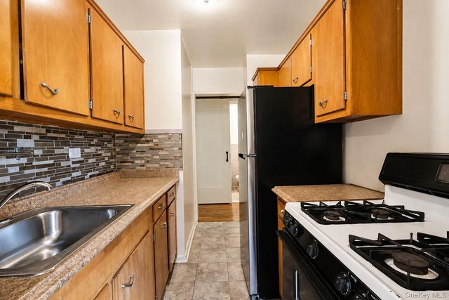 99-35 59th Avenue 4k, Corona, NY 11368