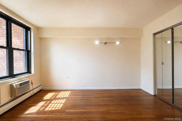 99-35 59th Avenue 4k, Corona, NY 11368