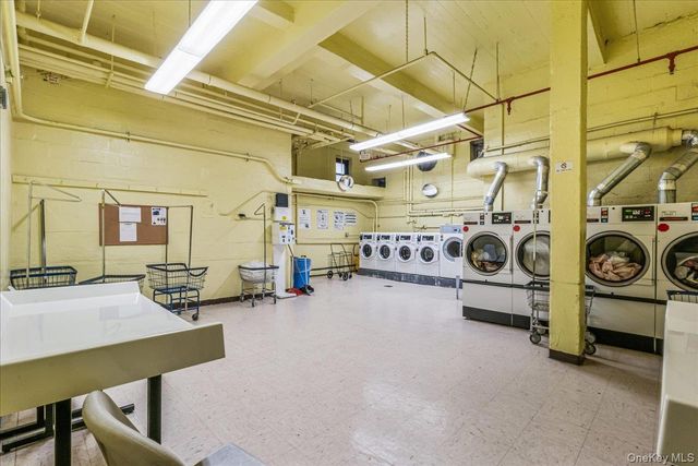99-35 59th Avenue 4k, Corona, NY 11368