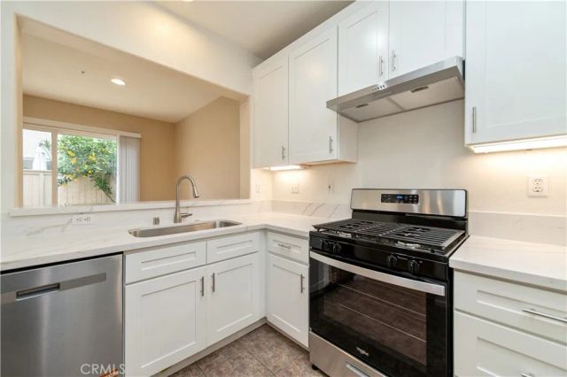 31 Bradford, Irvine, CA 92602