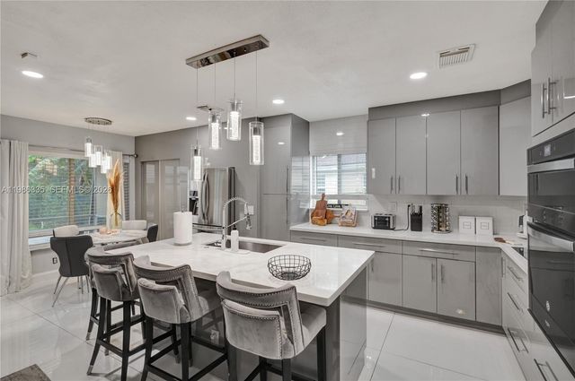 4220 NW 62nd Ct, Coconut Creek, FL 33073