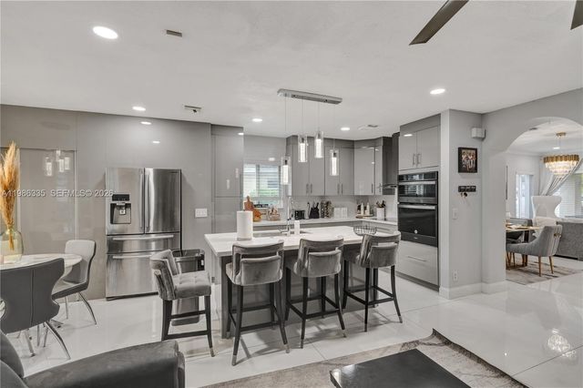 4220 NW 62nd Ct, Coconut Creek, FL 33073