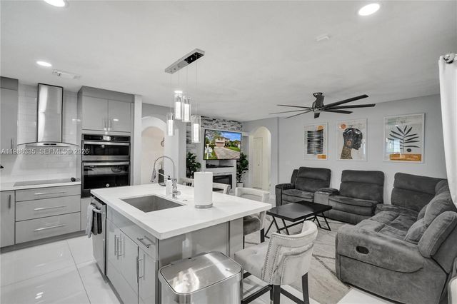 4220 NW 62nd Ct, Coconut Creek, FL 33073