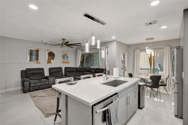 4220 NW 62nd Ct, Coconut Creek, FL 33073