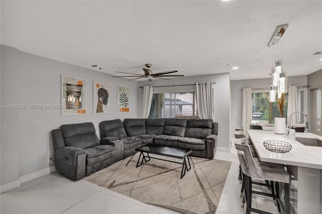 4220 NW 62nd Ct, Coconut Creek, FL 33073