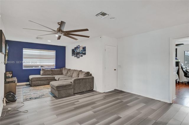 4220 NW 62nd Ct, Coconut Creek, FL 33073