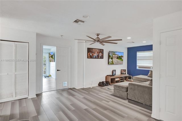 4220 NW 62nd Ct, Coconut Creek, FL 33073