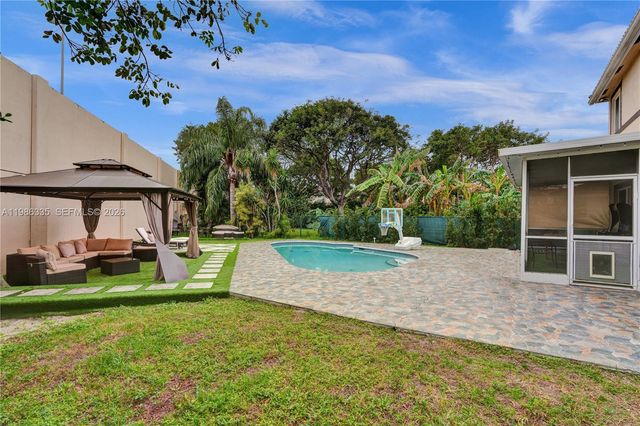 4220 NW 62nd Ct, Coconut Creek, FL 33073