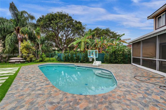 4220 NW 62nd Ct, Coconut Creek, FL 33073