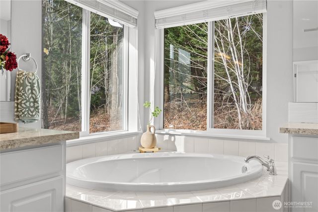 24034 SE 20th Street, Sammamish, WA 98075