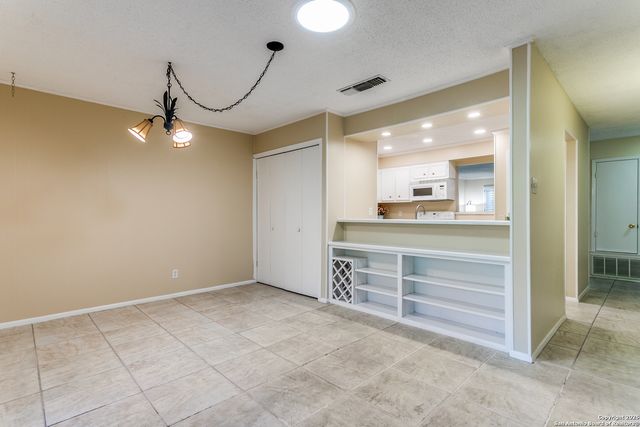 5007 Arbor Ridge, San Antonio, TX 78228