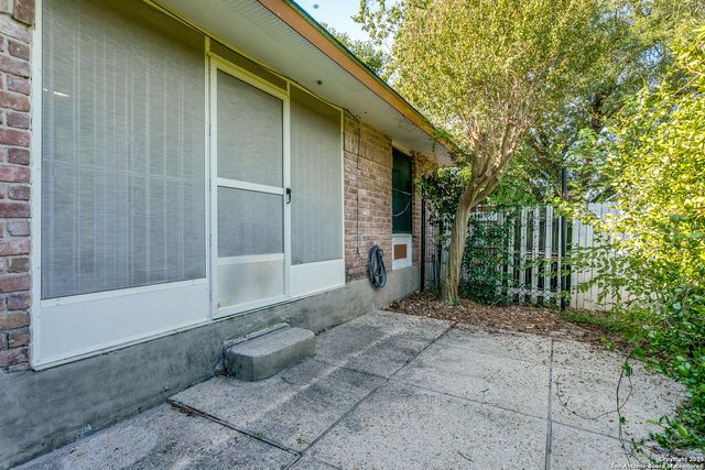 5007 Arbor Ridge, San Antonio, TX 78228