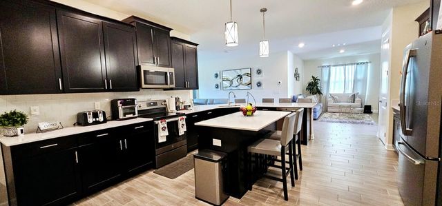 2424 CAMDEN PARK AVENUE, Davenport, FL 33837