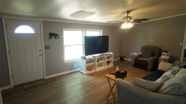 750 High RD, Kyle, TX 78640