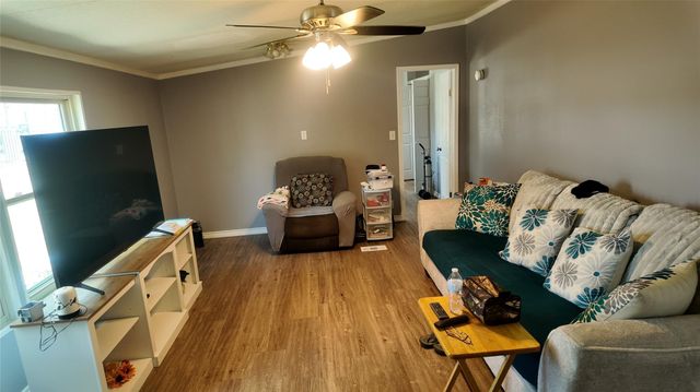 750 High RD, Kyle, TX 78640