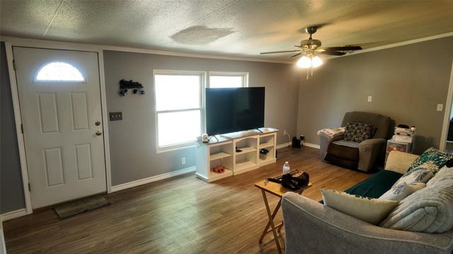 750 High RD, Kyle, TX 78640