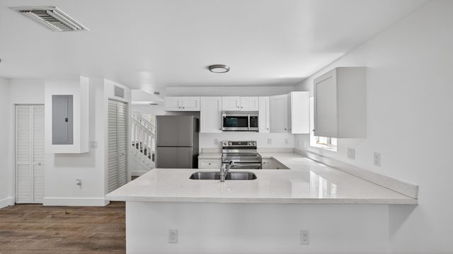 2902 NW 44th Street, Miami, FL 33142