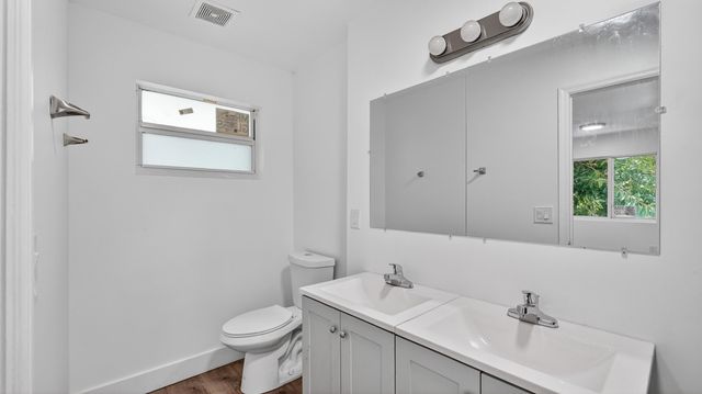 2902 NW 44th Street, Miami, FL 33142