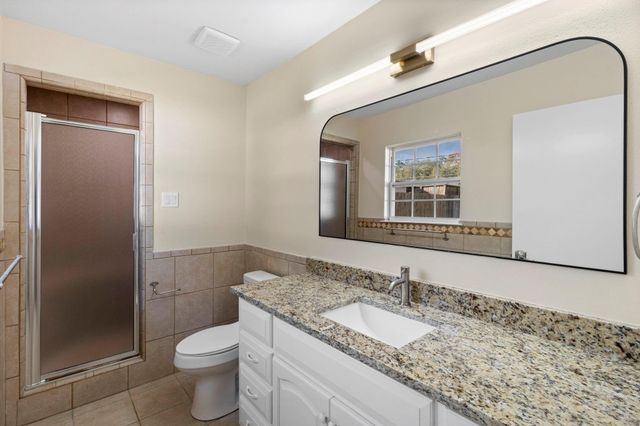 9610 Meadowglen Lane, Houston, TX 77063