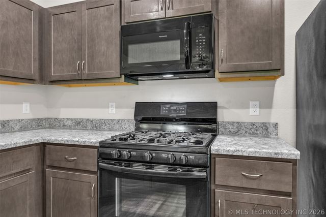 15004 S 274th East Avenue, Broken Arrow, OK 74429