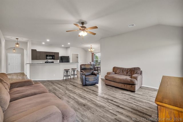 15004 S 274th East Avenue, Broken Arrow, OK 74429