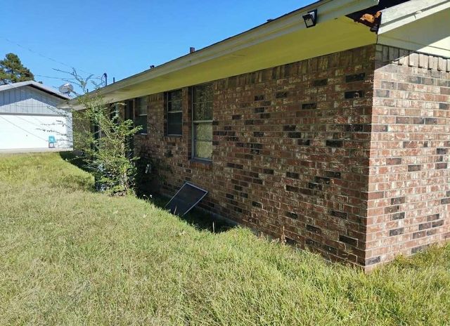 1006 Oakhollow Place, Diboll, TX 75941