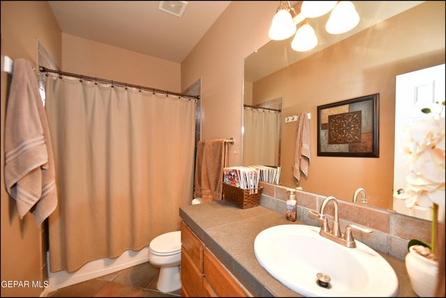 7350 NAVIDAD Way, Canutillo, TX 79835