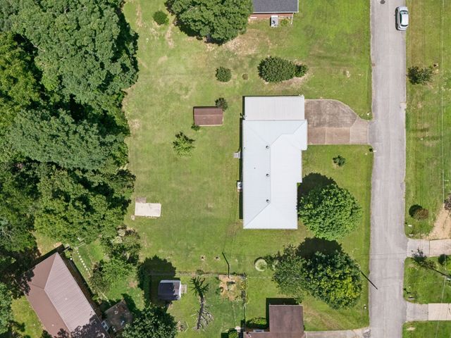 708 Hickory St, Centerville, TN 37033