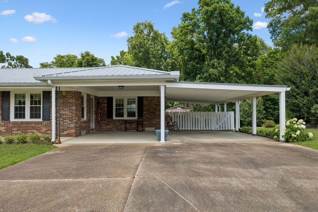 708 Hickory St, Centerville, TN 37033