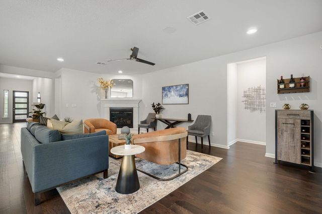 1208 Jacksdaw DR, Austin, TX 78737