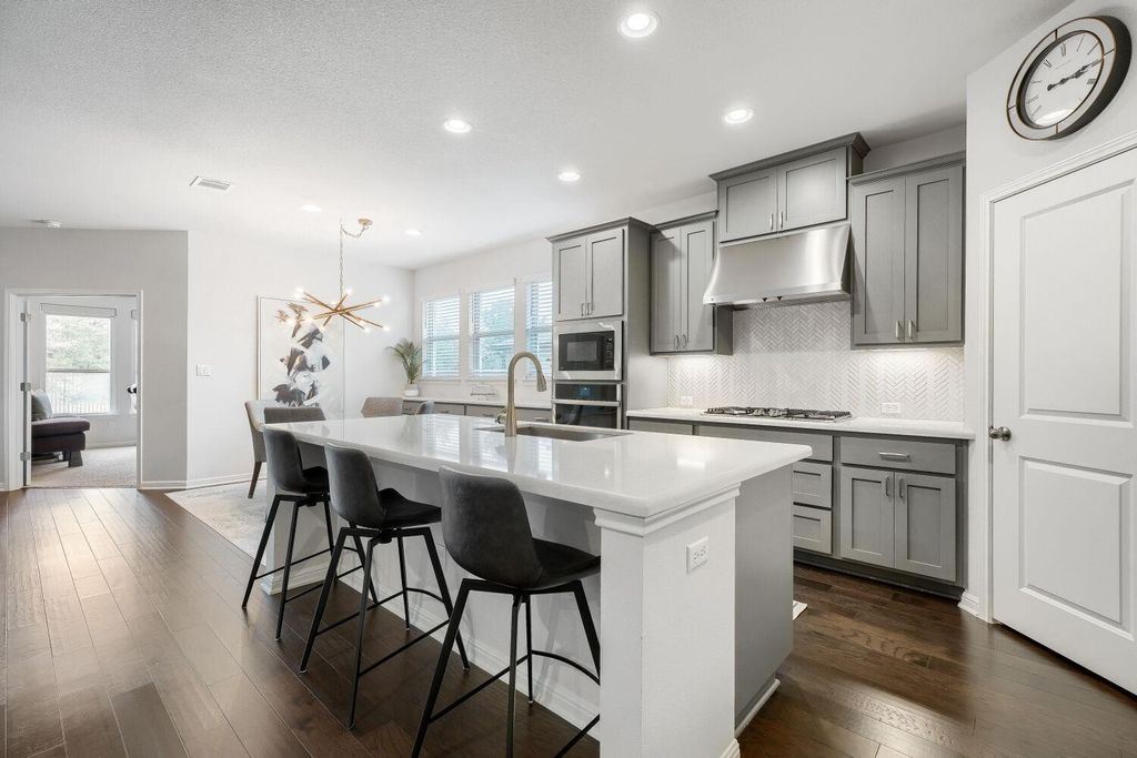 1208 Jacksdaw DR, Austin, TX 78737