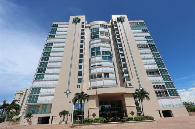 60 Seagate DR 805, Naples, FL 34103