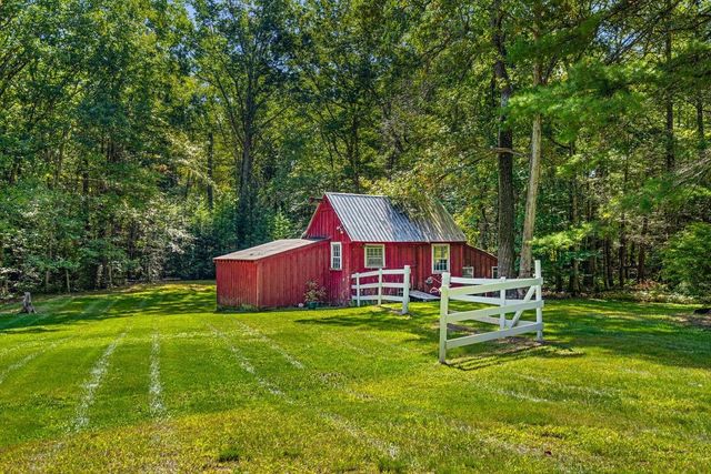 37 Baboosic Lake Road, Amherst, NH 03031