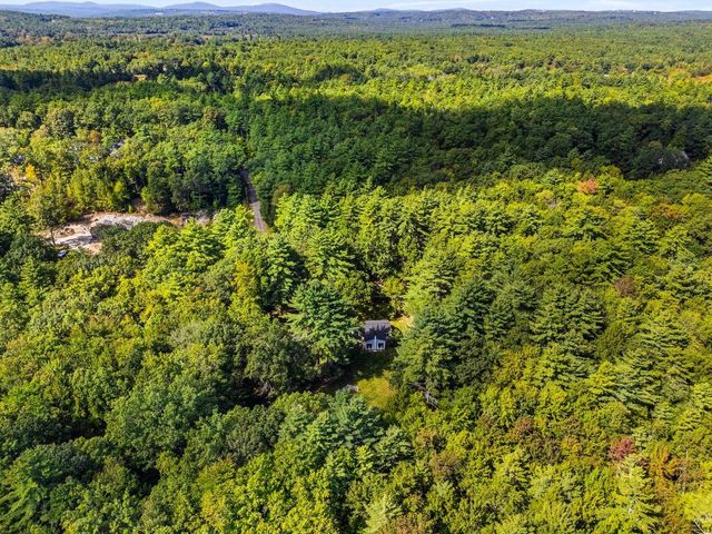 37 Baboosic Lake Road, Amherst, NH 03031