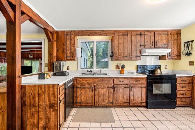 37 Baboosic Lake Road, Amherst, NH 03031