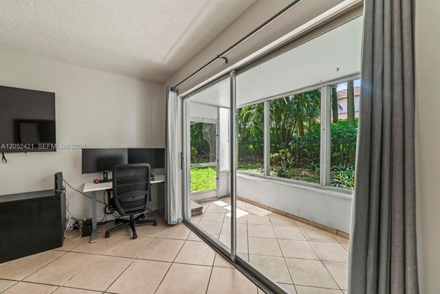 1400 Tallwood Avenue 107, Hollywood, FL 33021