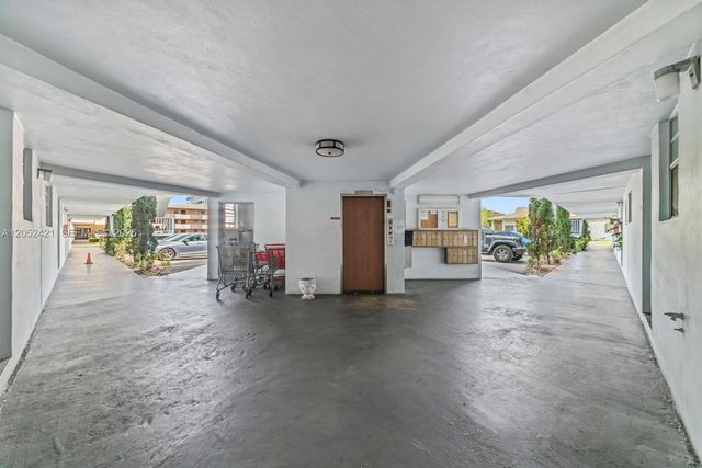1400 Tallwood Avenue 107, Hollywood, FL 33021